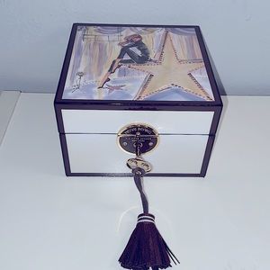 COPY - Henri Bendel Small Jewelry Box - Bendel Star - New